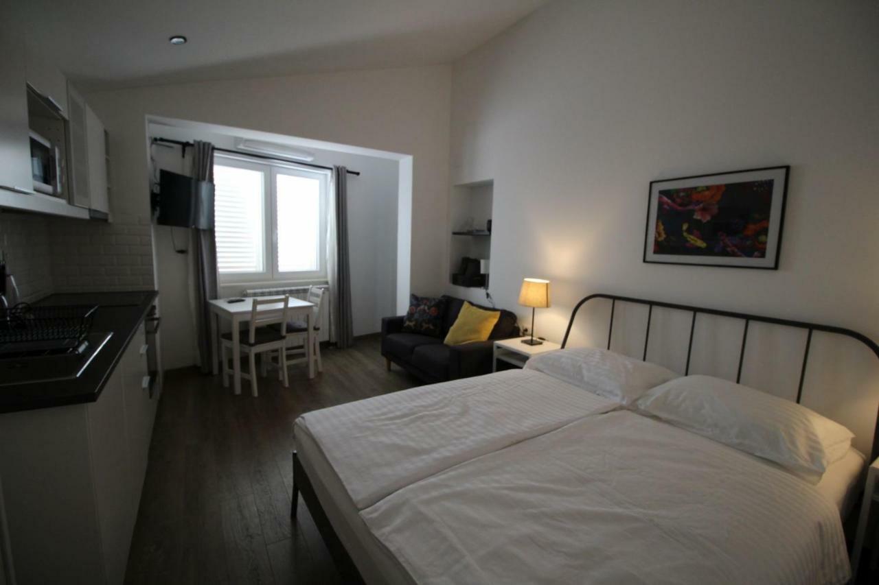 Apartments Ivan Zaton Zaton  Extérieur photo