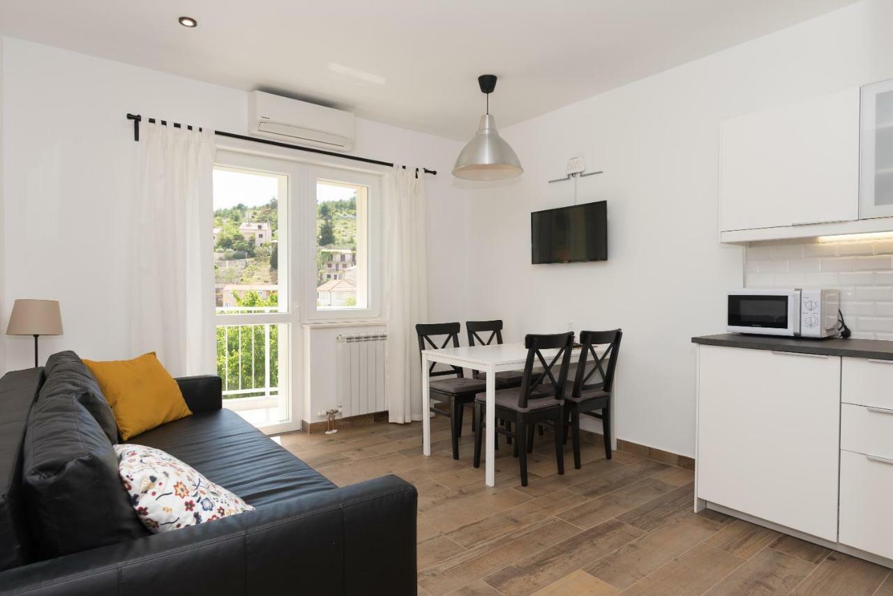 Apartments Ivan Zaton Zaton  Extérieur photo