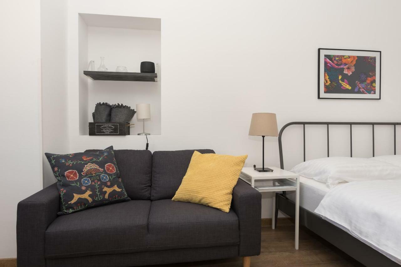 Apartments Ivan Zaton Zaton  Extérieur photo