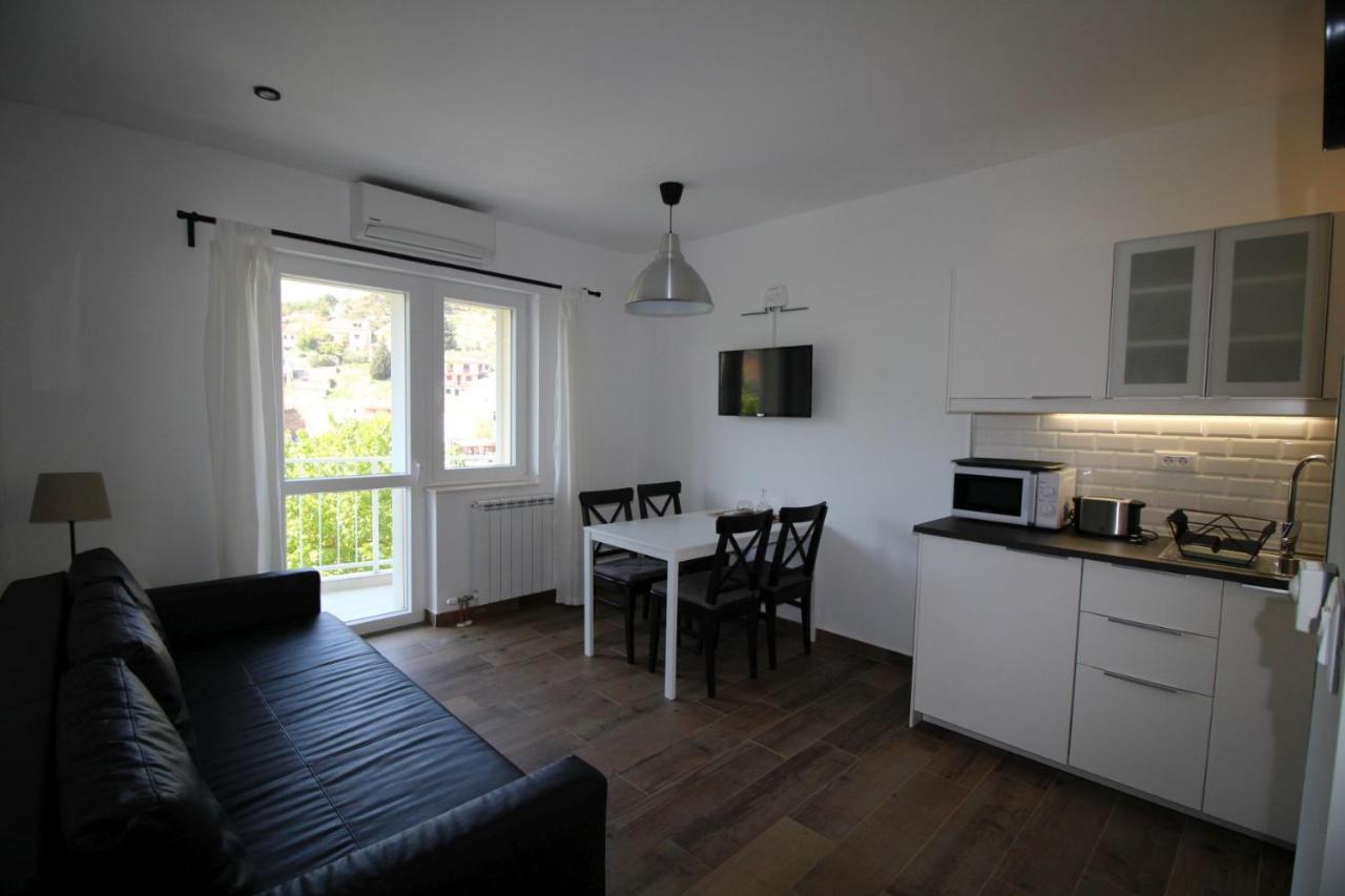Apartments Ivan Zaton Zaton  Extérieur photo