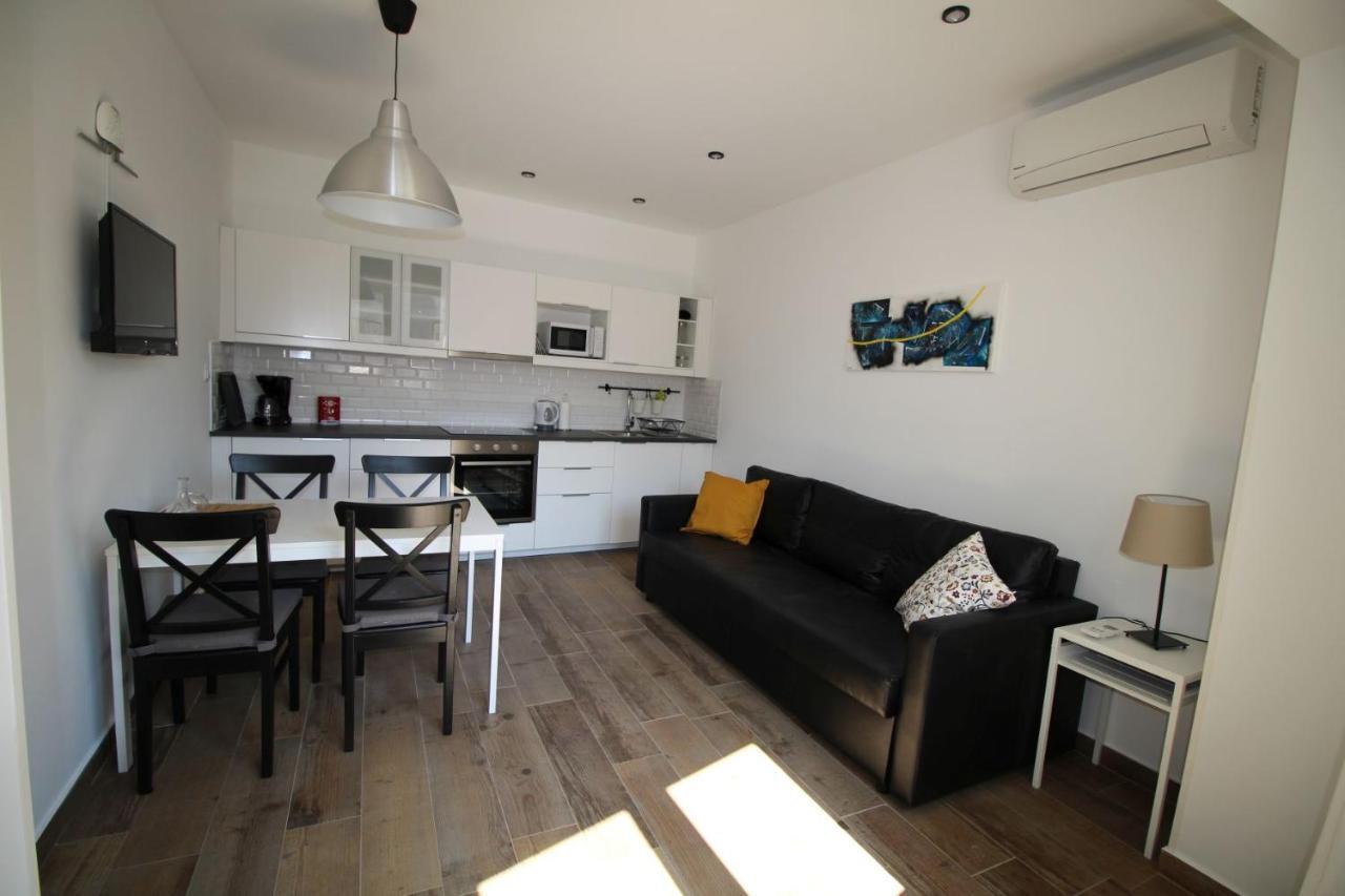 Apartments Ivan Zaton Zaton  Extérieur photo